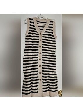 Women's Tan V Neck Striped  Sweater Dress Medium